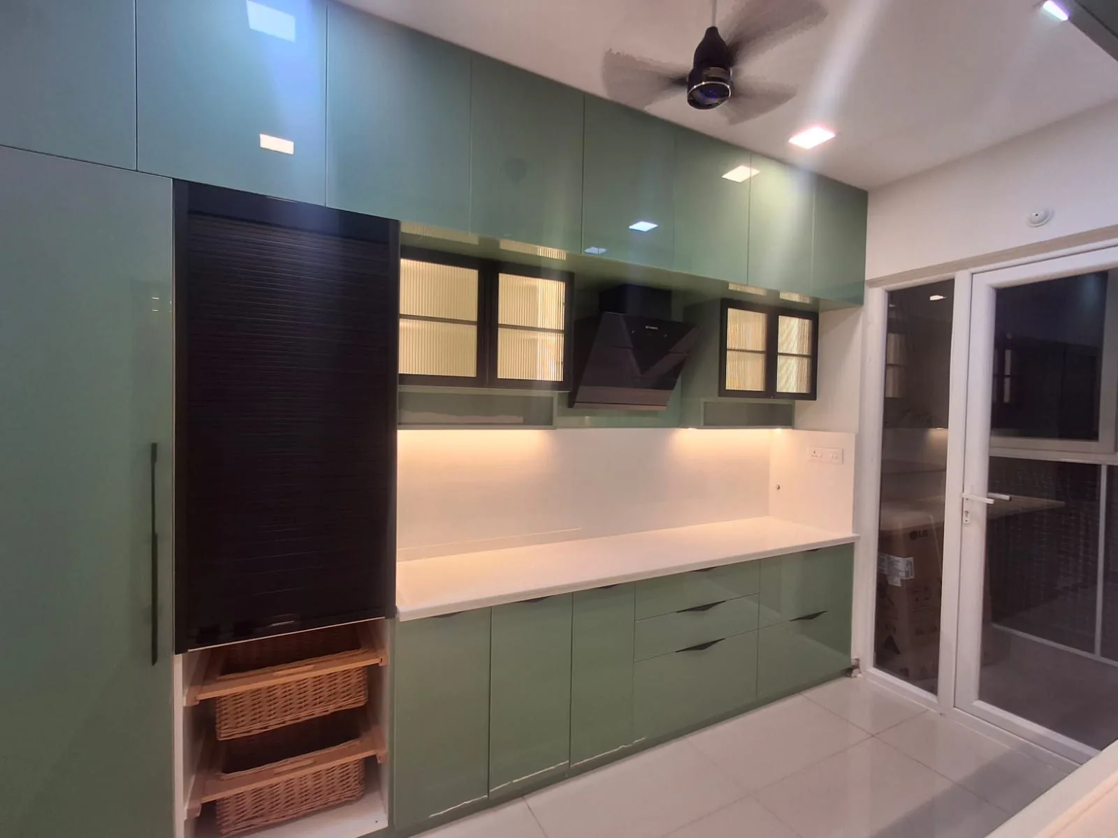 Kitchen Units 6