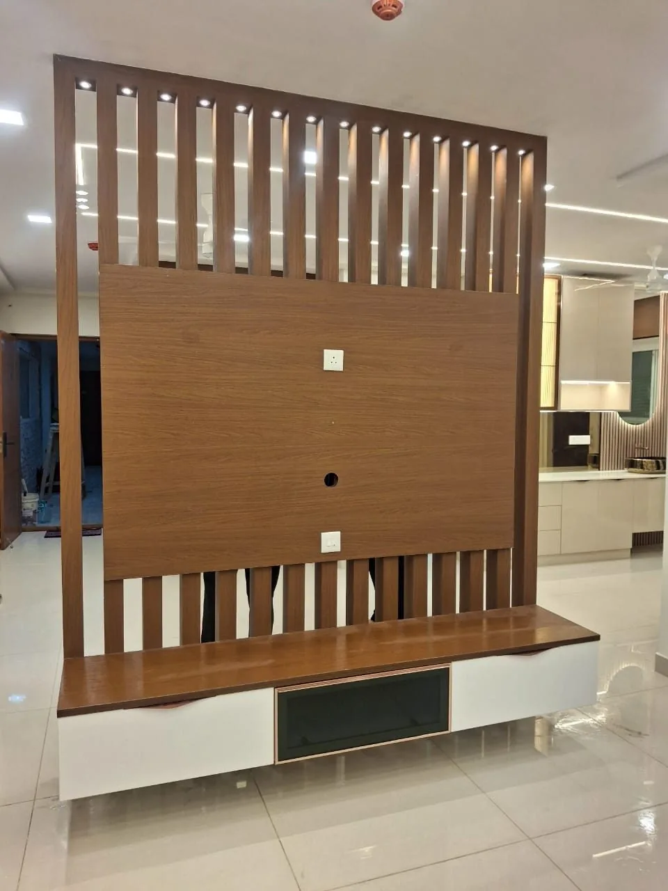 TV Units 7